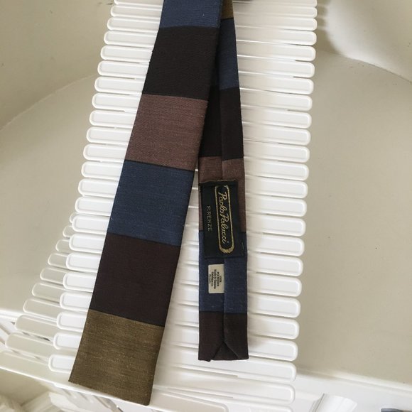 Stylish pair of Men's Ties - Picture 2 of 4
